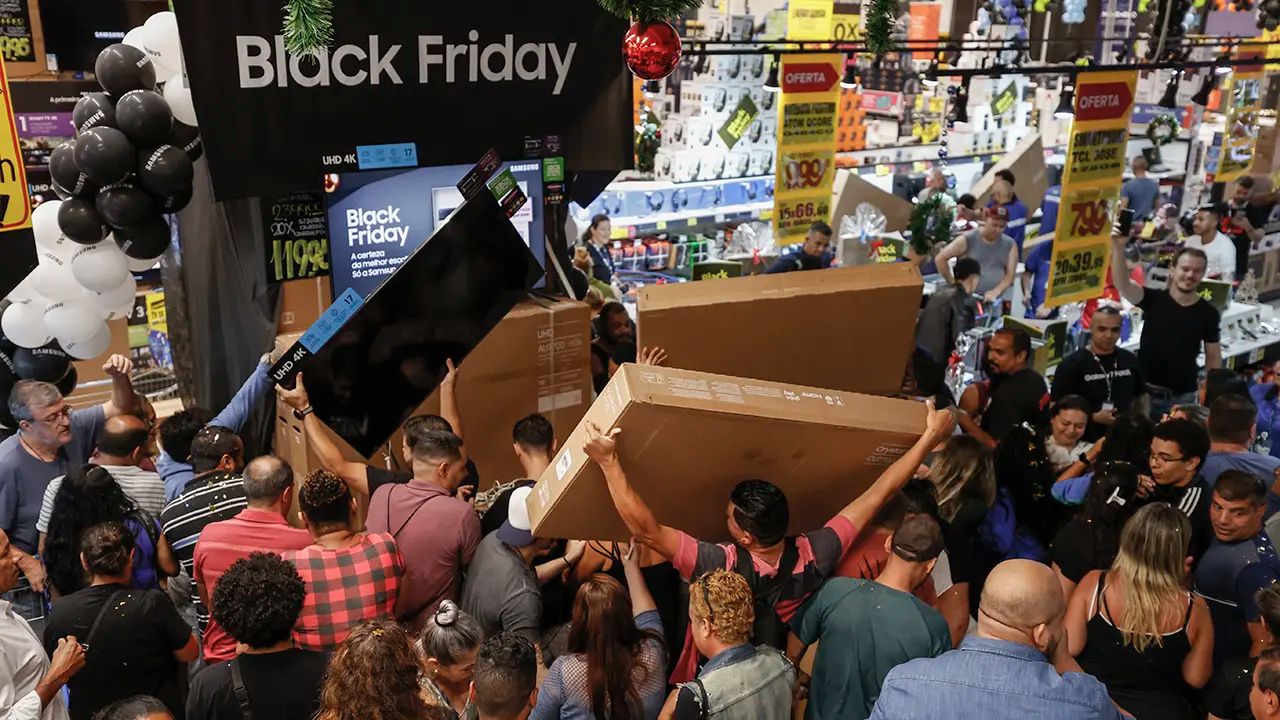 40-facts-about-black-friday-2024