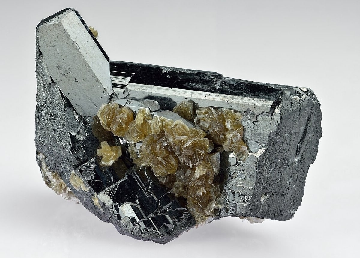 40-facts-about-ferberite