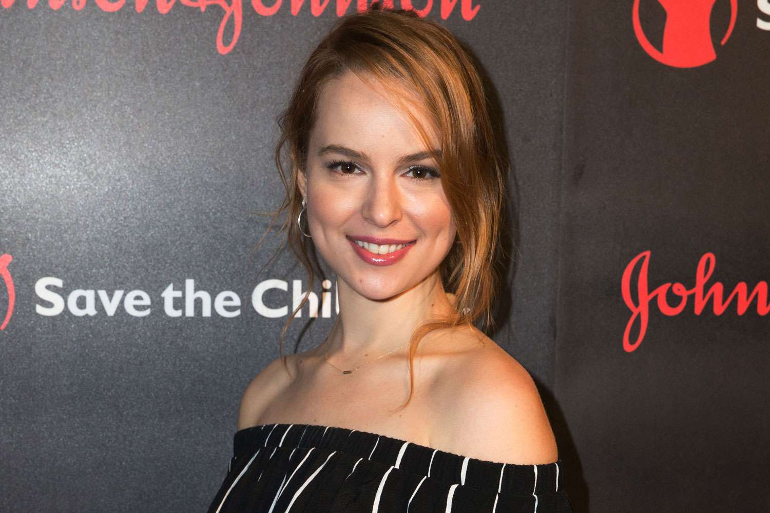 50 Facts About Bridgit Mendler - Facts.net