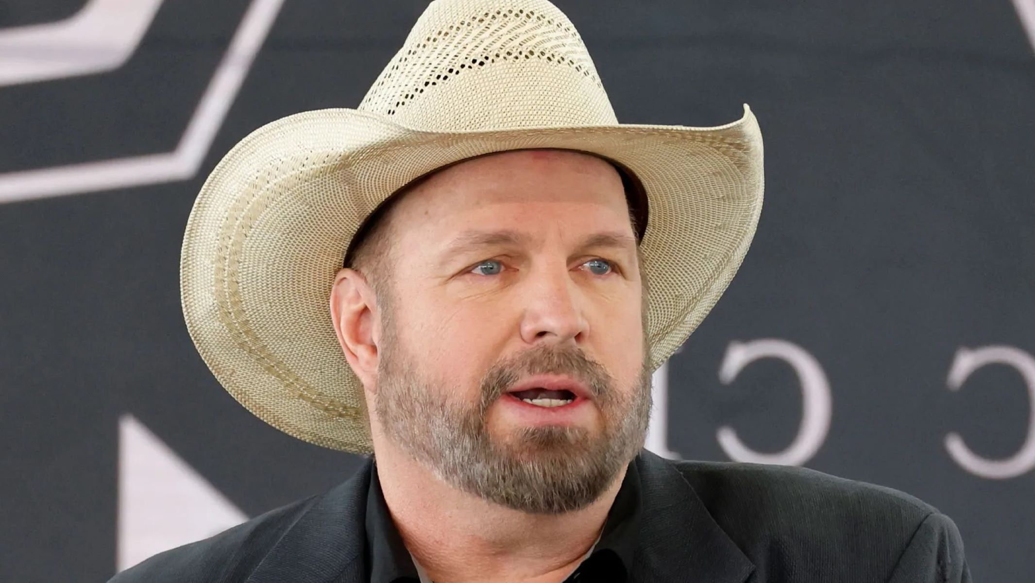 50-facts-about-garth-brooks