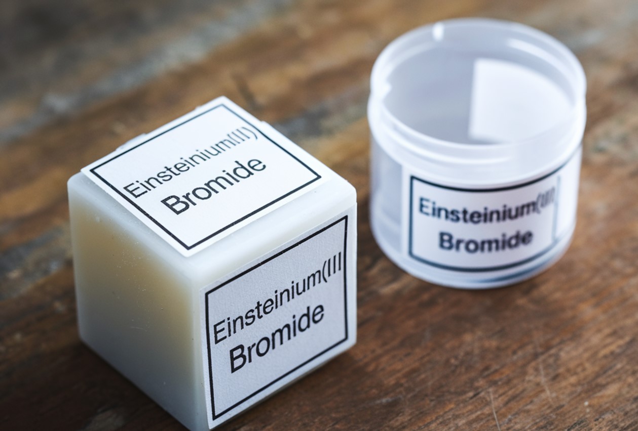 25-facts-about-einsteiniumiii-bromide