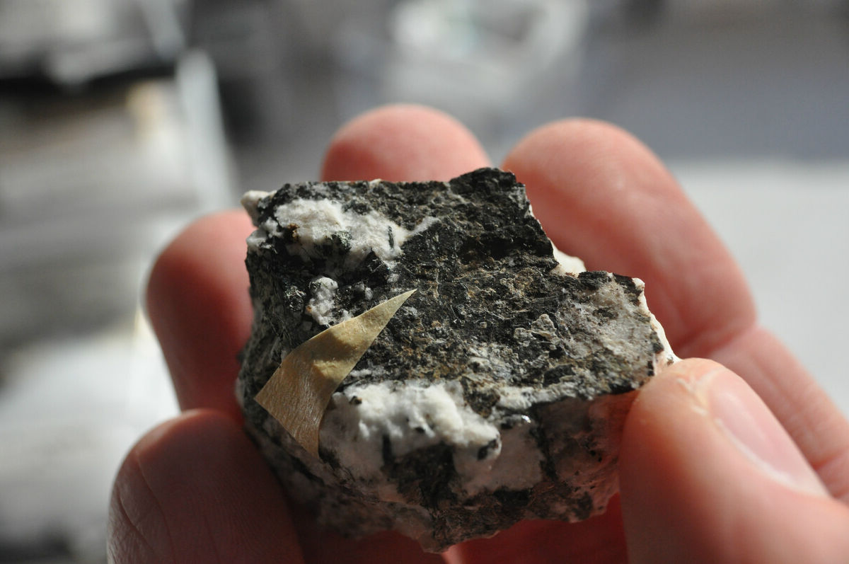 25-facts-about-pyrophanite