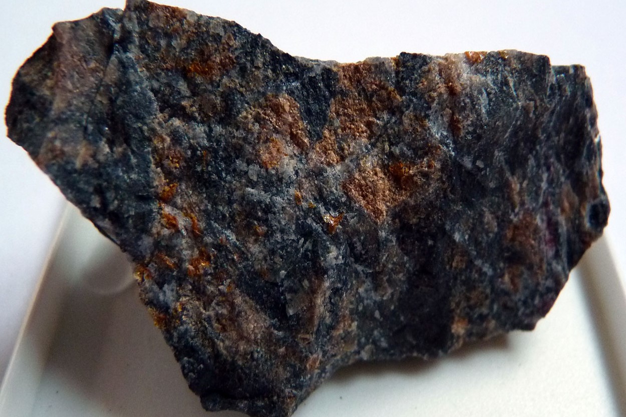 25-facts-about-saneroite