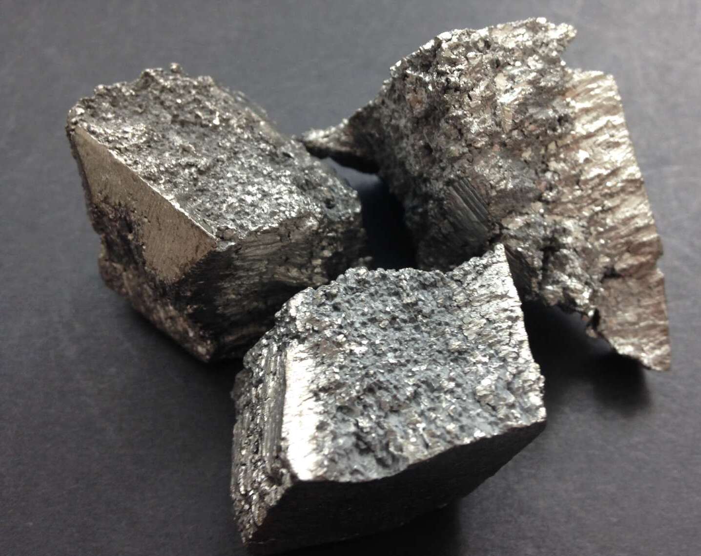 30-facts-about-dysprosium-titanate