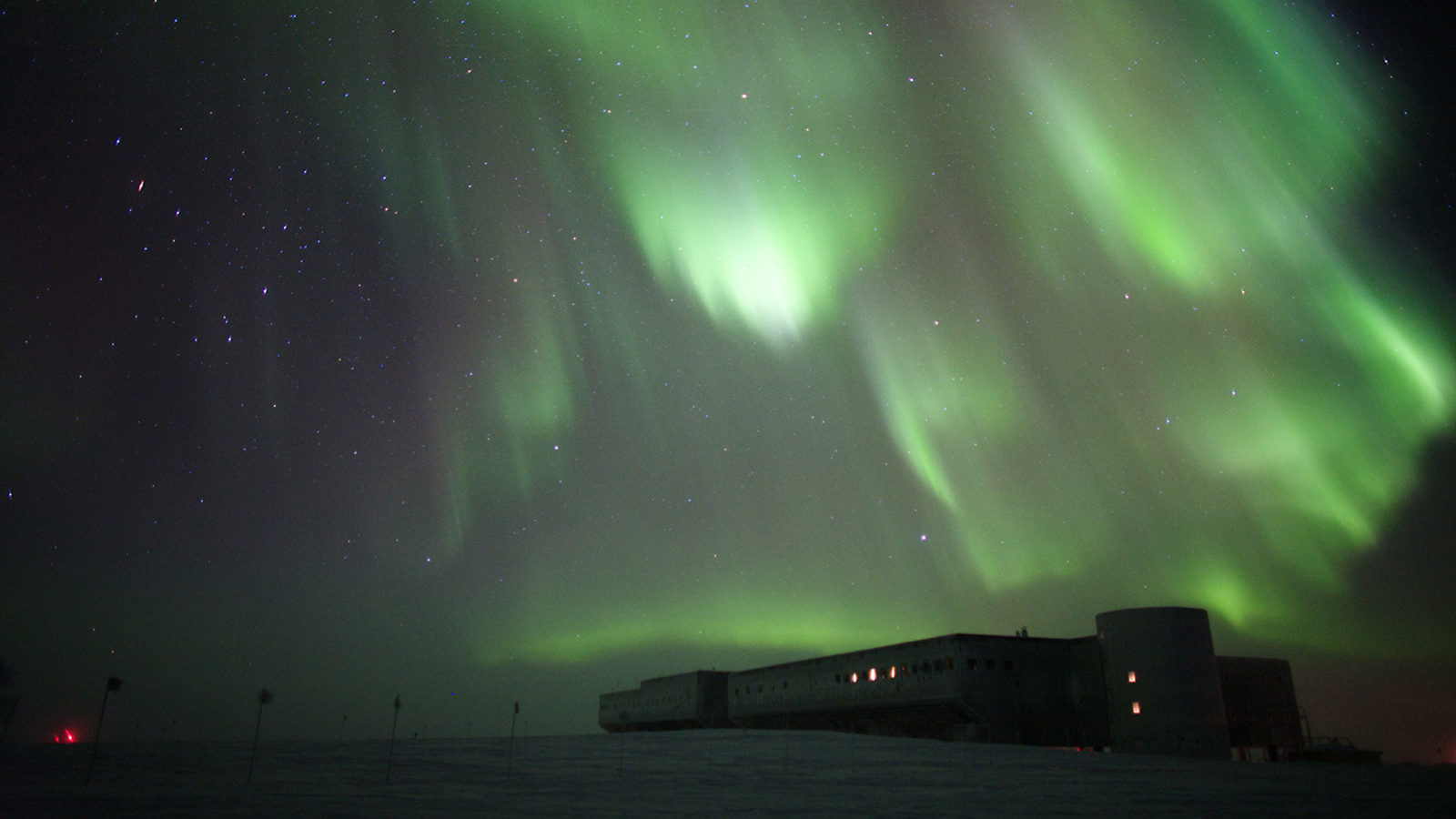 30-facts-about-neutrino-astronomy