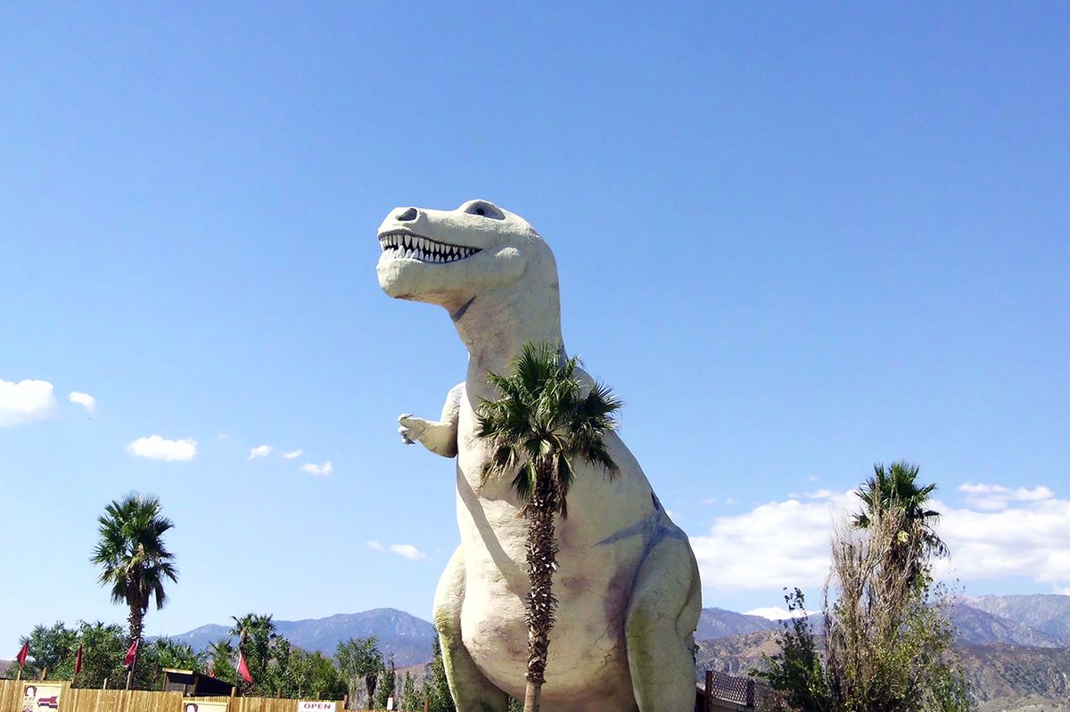 35-facts-about-dinosaur-statue