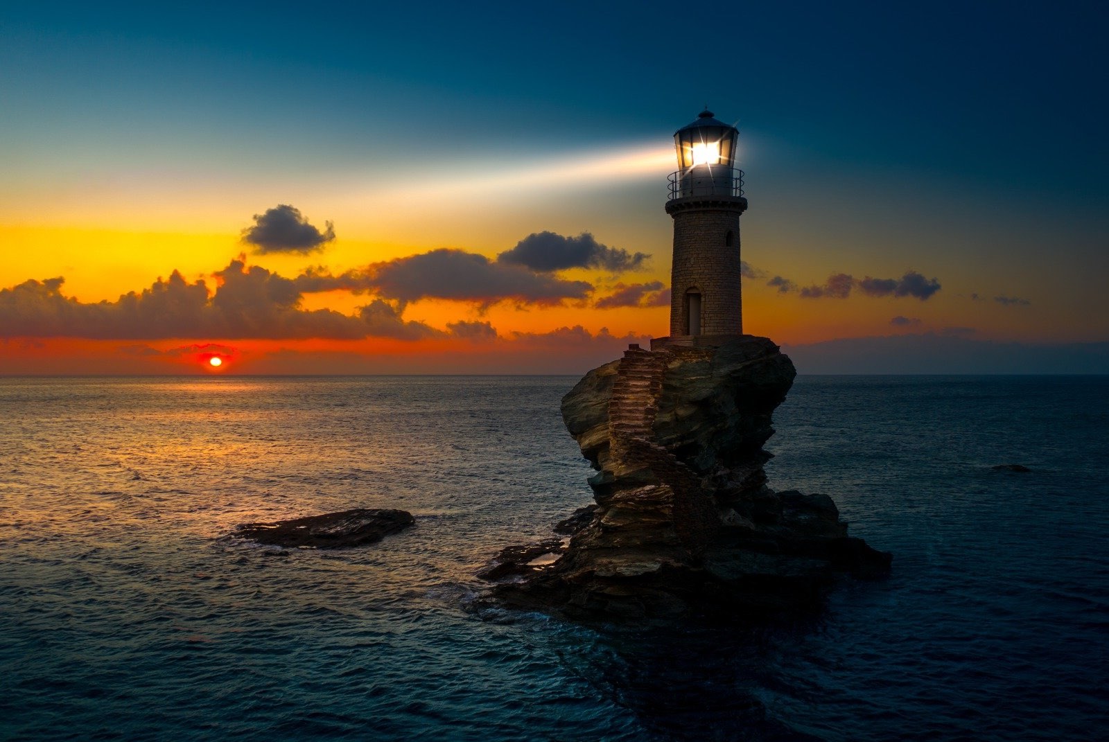 35-facts-about-iconic-lighthouses