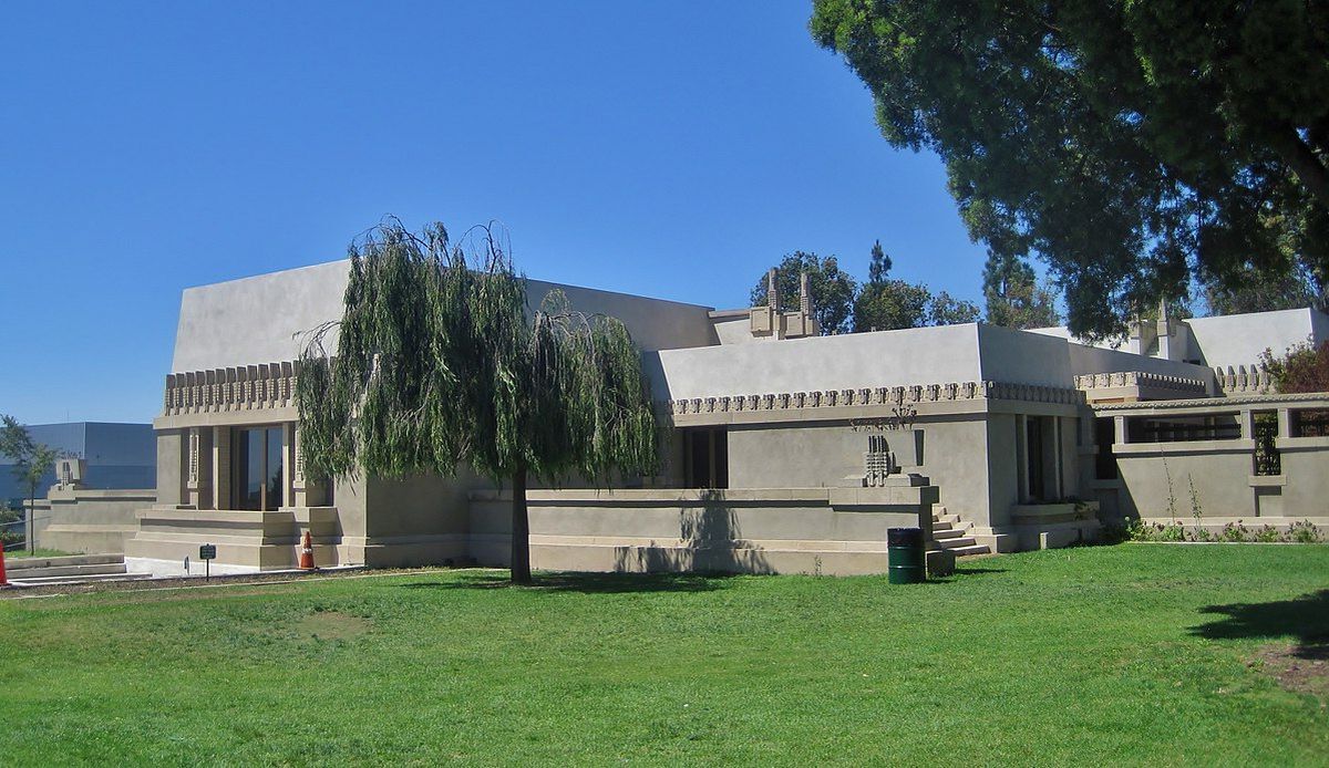 37-facts-about-hollyhock-house