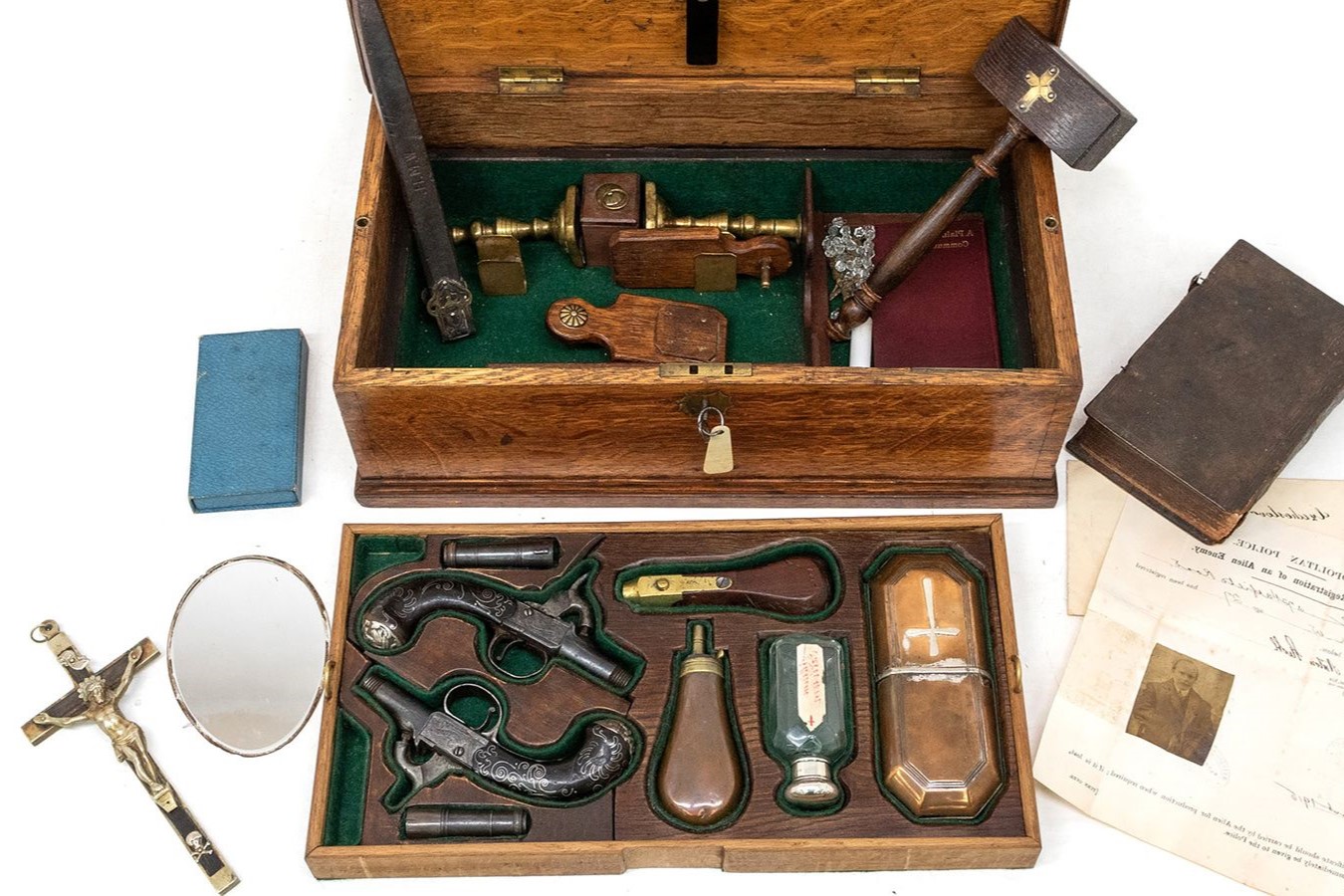 38-facts-about-vampire-slaying-kit-auction