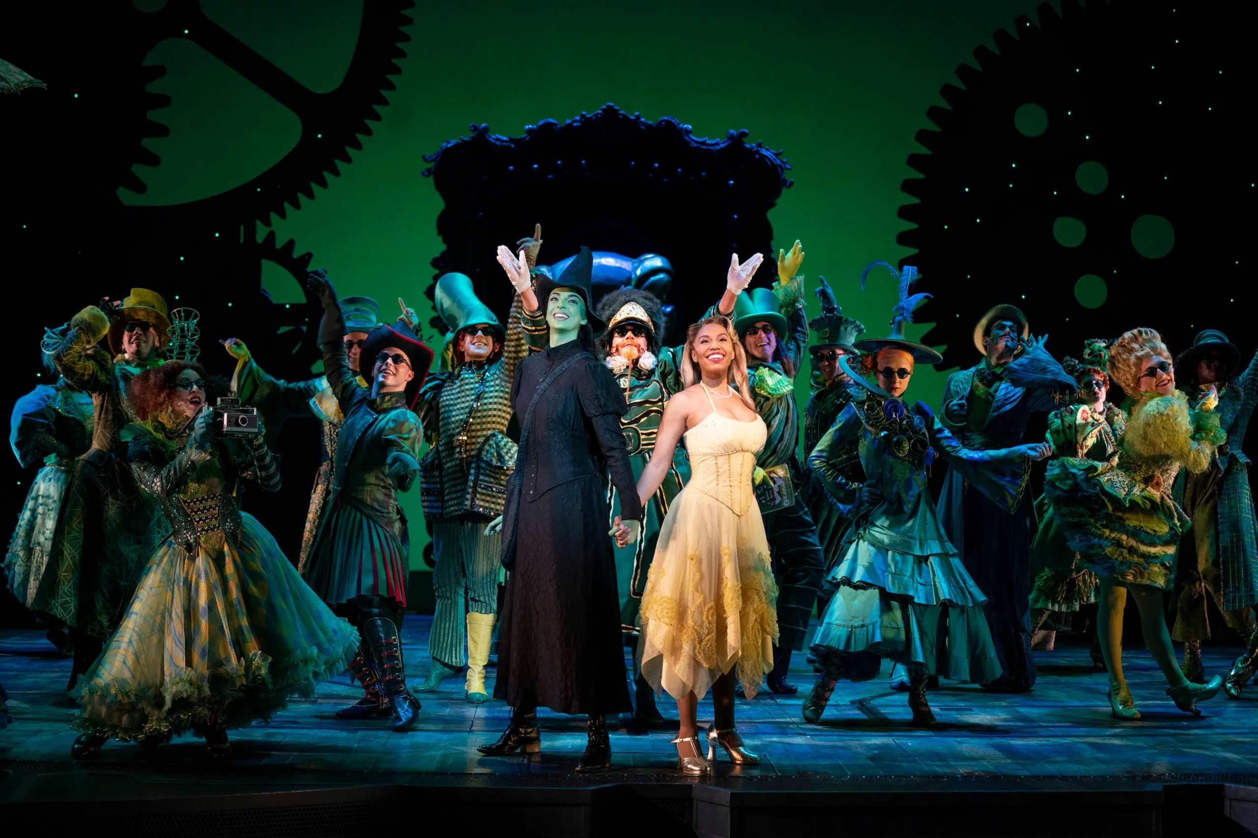 40-facts-about-wicked-broadway