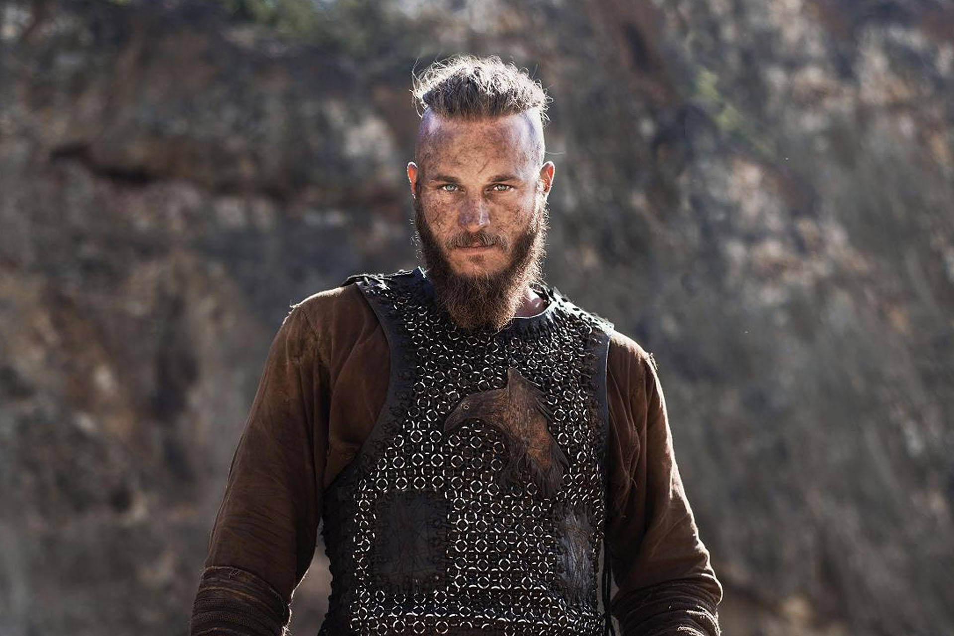 50-facts-about-travis-fimmel