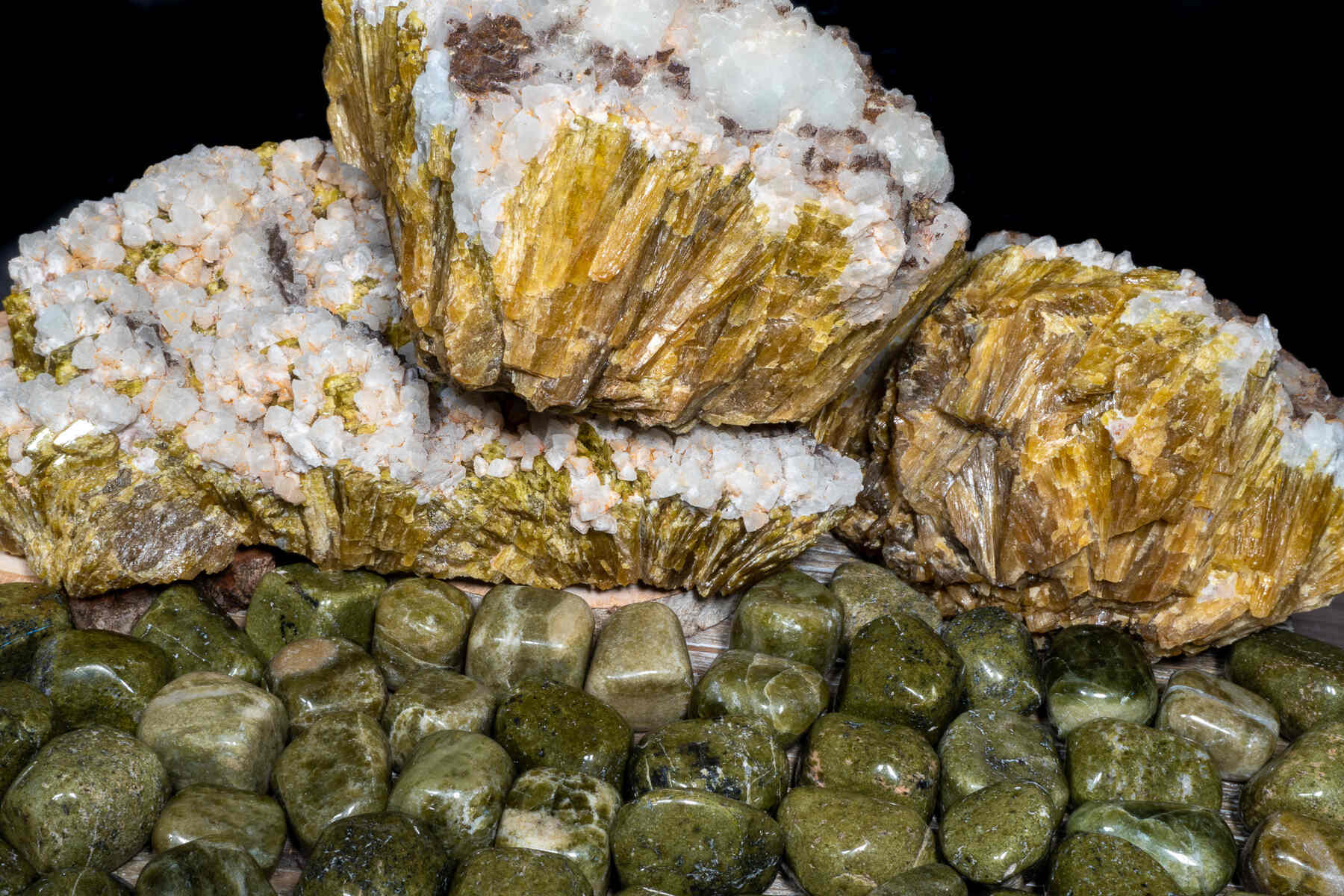 50-facts-about-vesuvianite