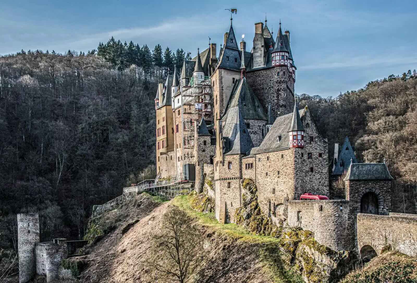 35-facts-about-eltz-castle