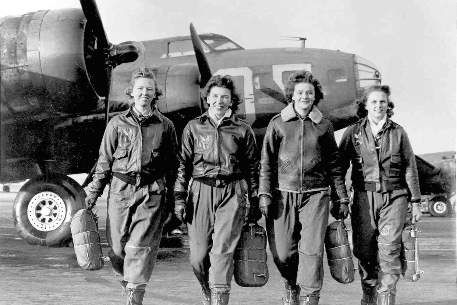 35-facts-about-female-aviators