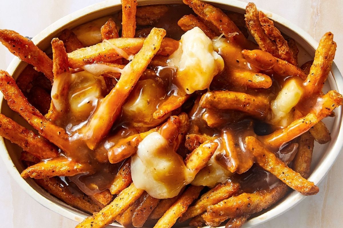 50-facts-about-poutine