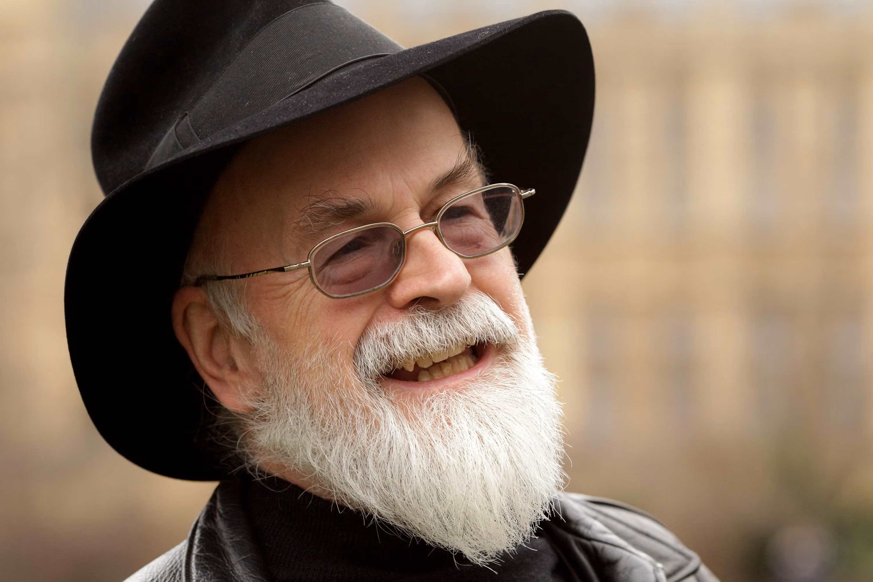 50-facts-about-terry-pratchett