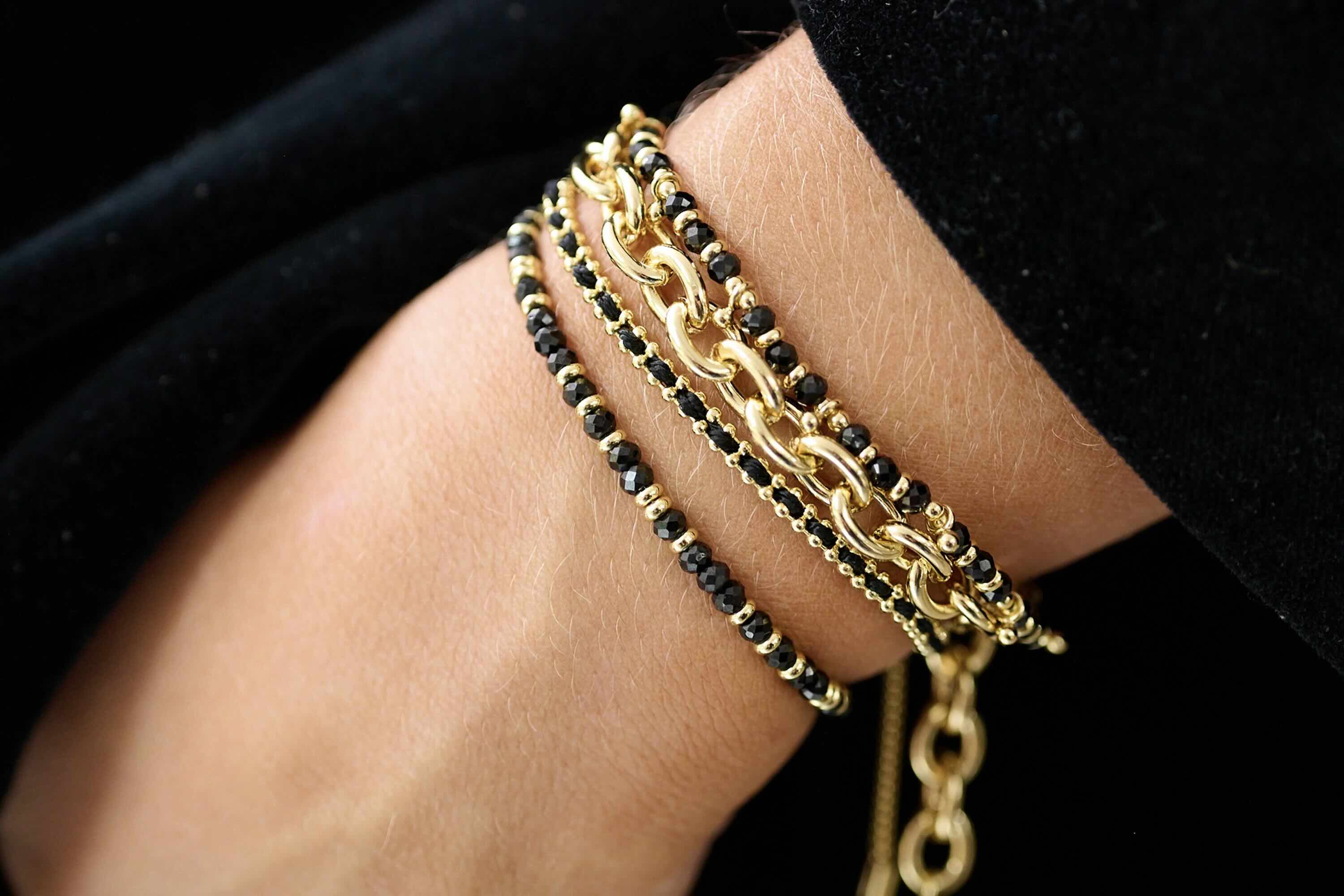 31-facts-about-chunky-gold-bracelet