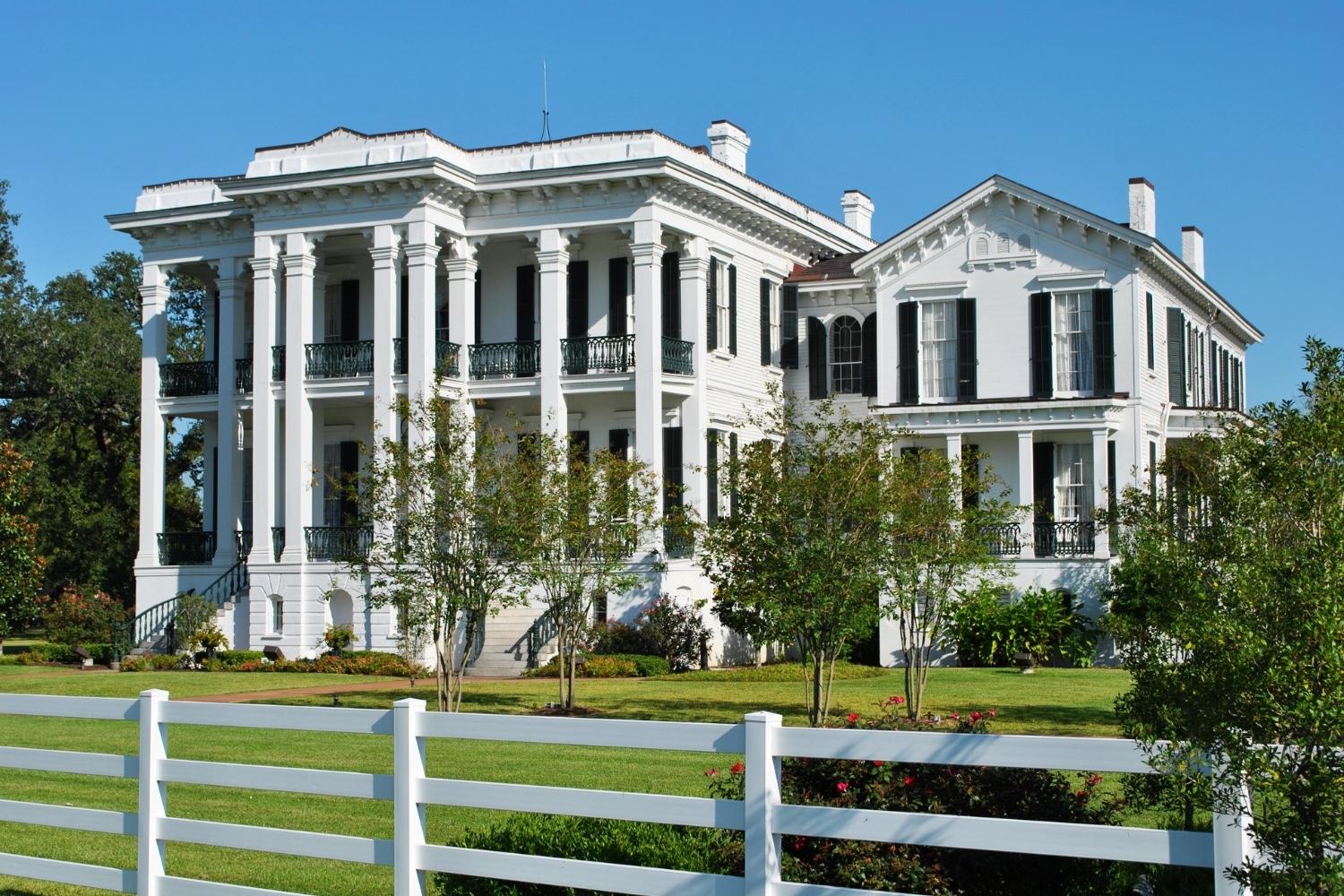 10-facts-about-antebellum-plantation