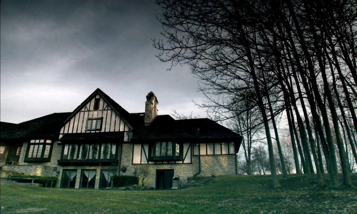 15-eerie-facts-about-fox-hollow-farm