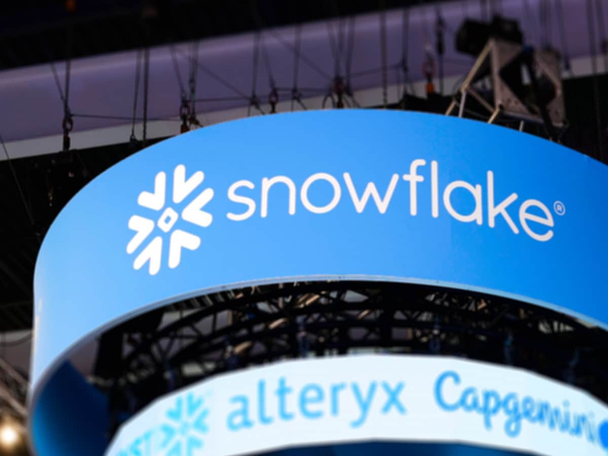 15-tech-facts-about-snowflake-snow-stock