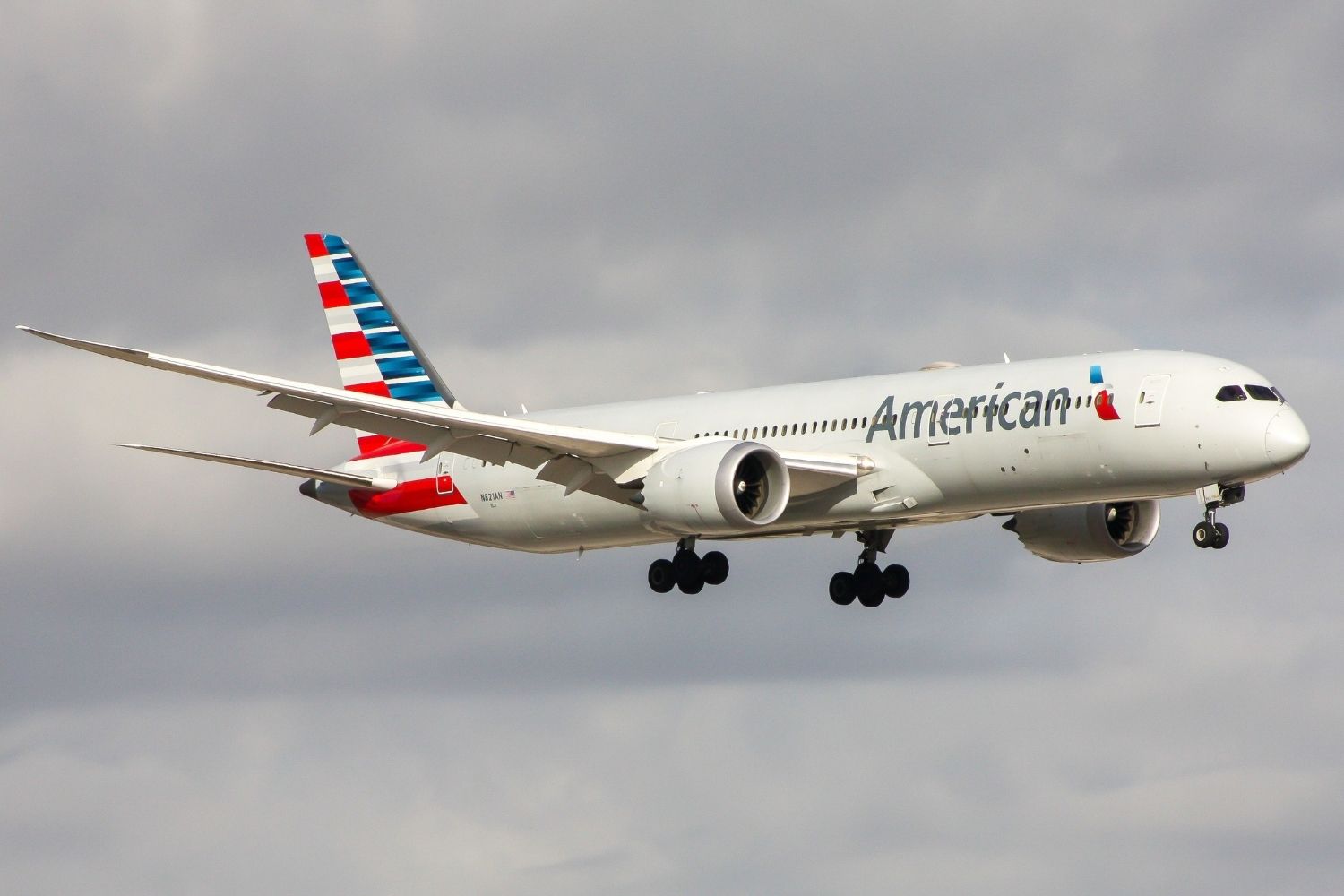 10-facts-about-american-airlines-787-9