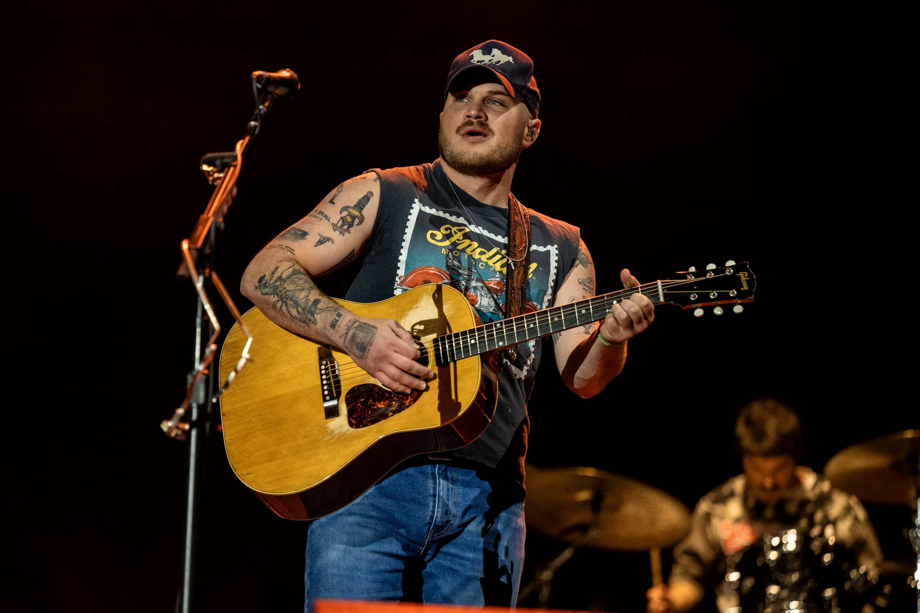 10-facts-about-zach-bryan-red-rocks-2025