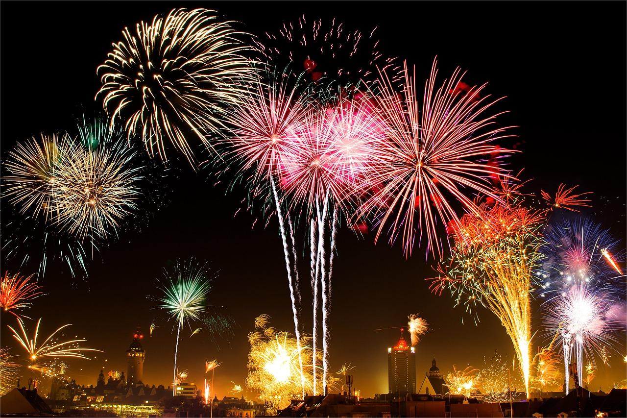 25-facts-about-feux-dartifice-2025