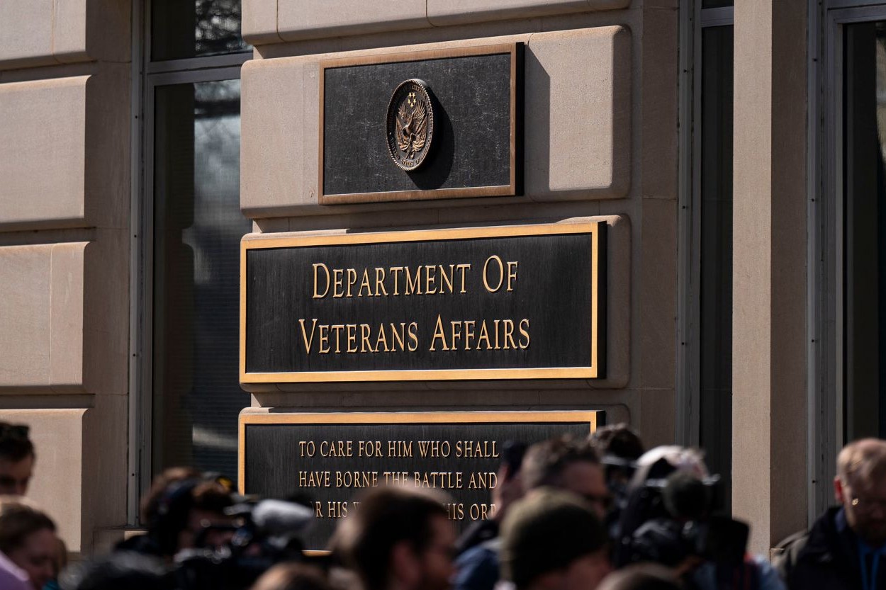 25-facts-about-veterans-affairs-layoffs