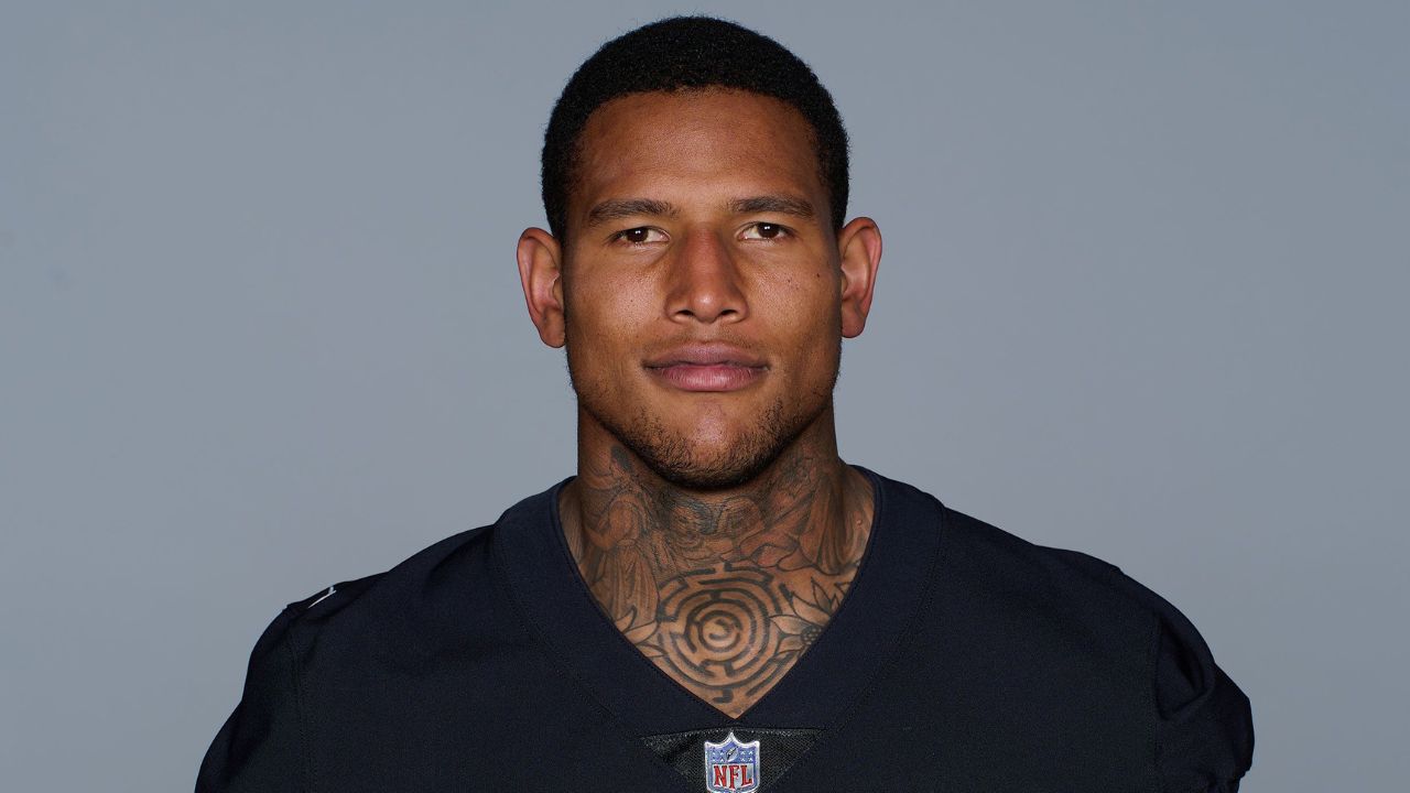 30-facts-about-darren-waller