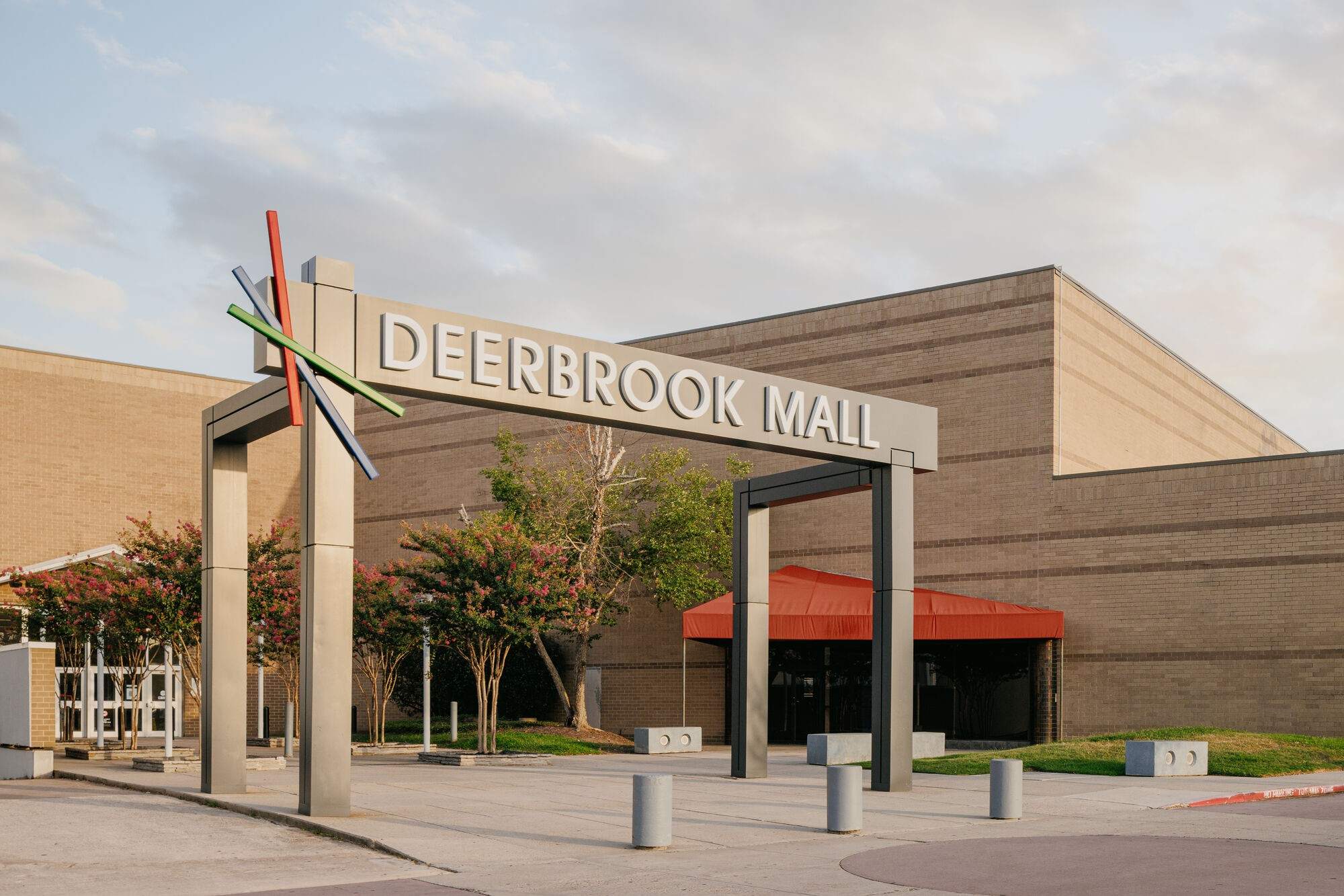 30-facts-about-deerbrook-mall