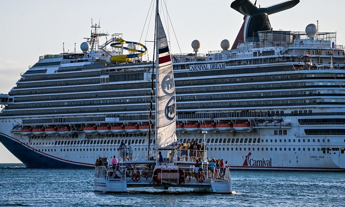 30-facts-about-the-carnival-dream-death-incident