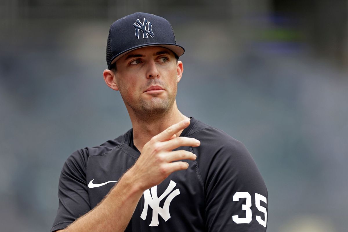 35-facts-about-clay-holmes