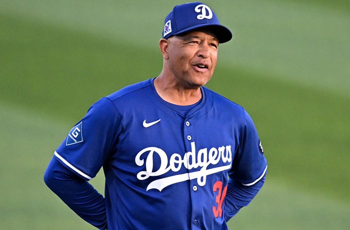 40-facts-about-dave-roberts