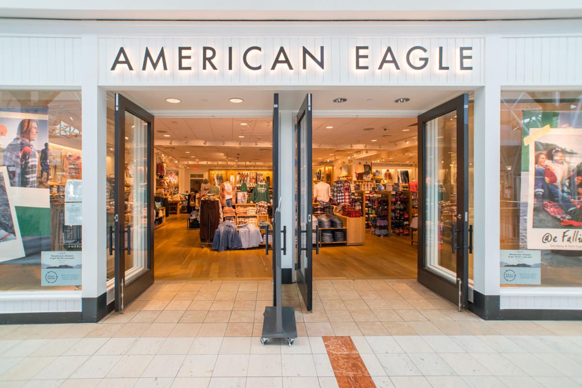 45-facts-about-american-eagle-outfitters