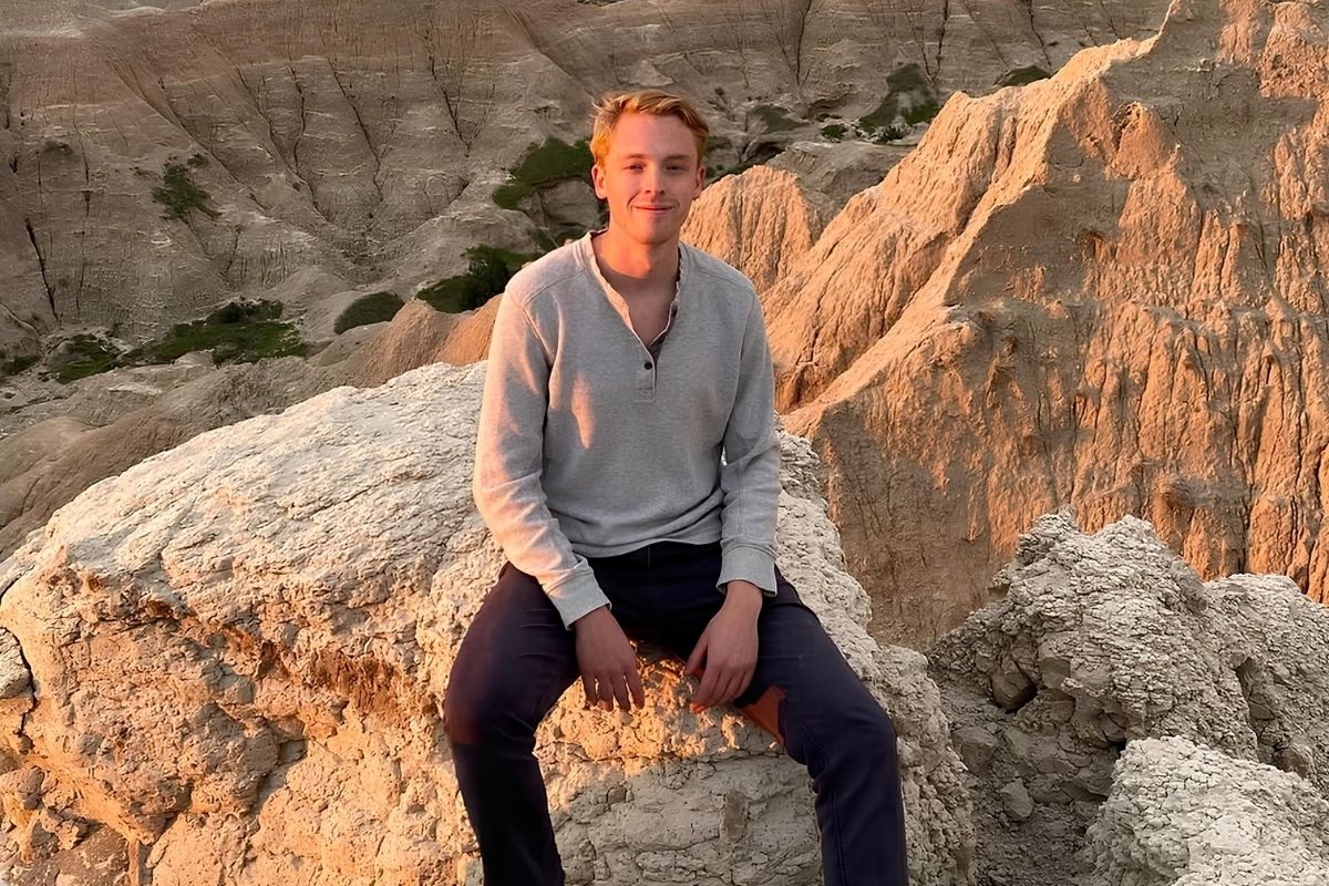 24-facts-about-cole-henderson-hiker