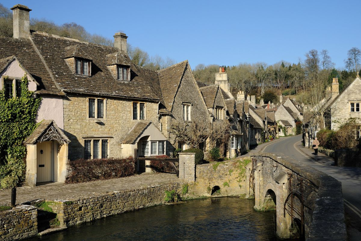 26-facts-about-cotswolds-uk-region