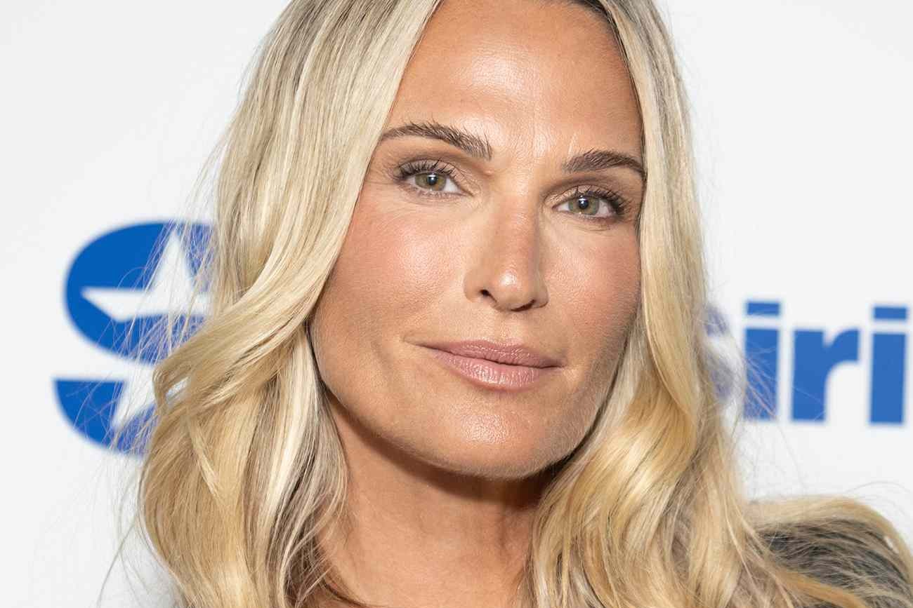 30-facts-about-molly-sims