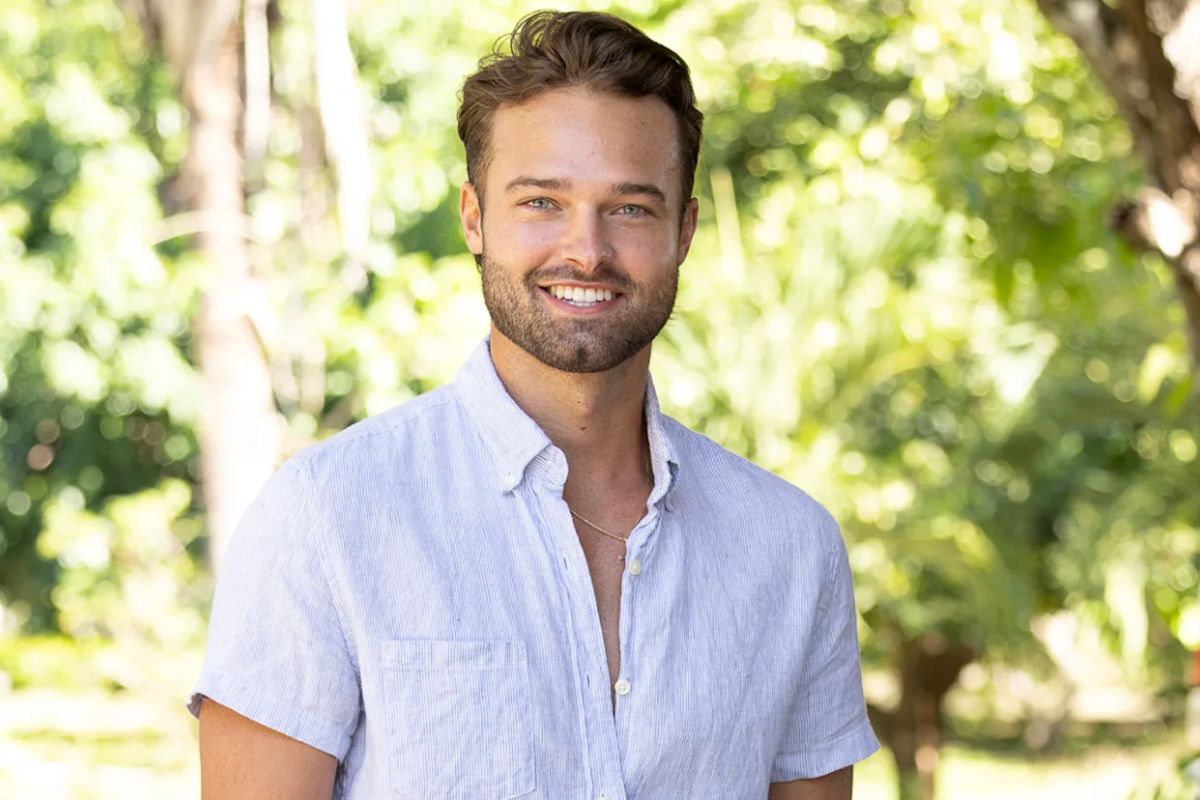 10-facts-about-sean-from-bachelor-in-paradise