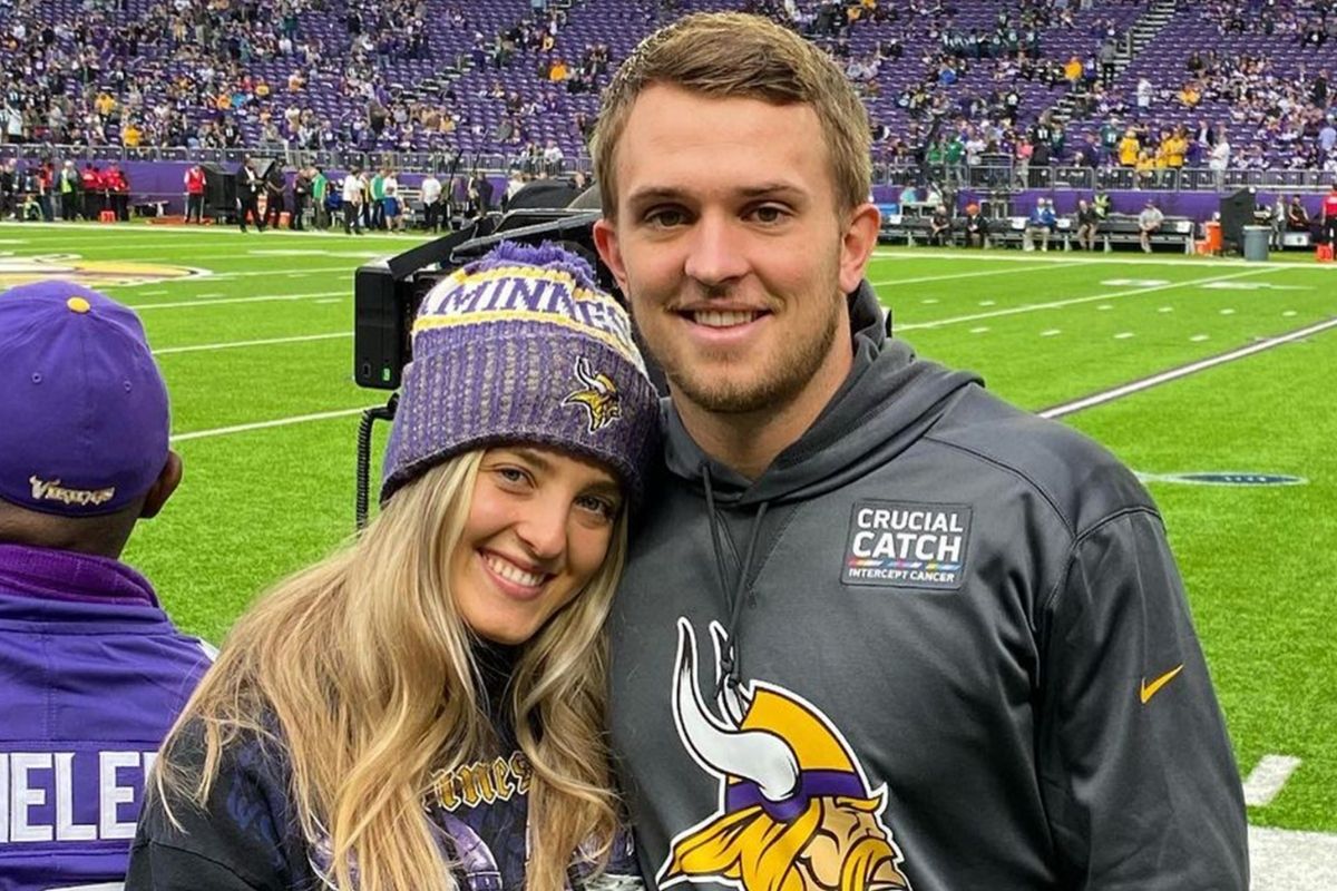 25-facts-about-jake-brownings-girlfriend