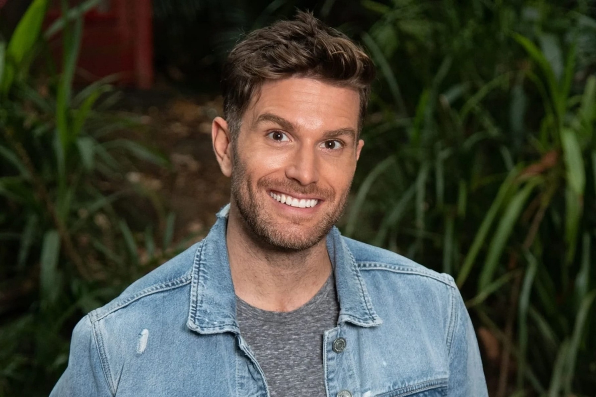 25 Facts About Joel Dommett 