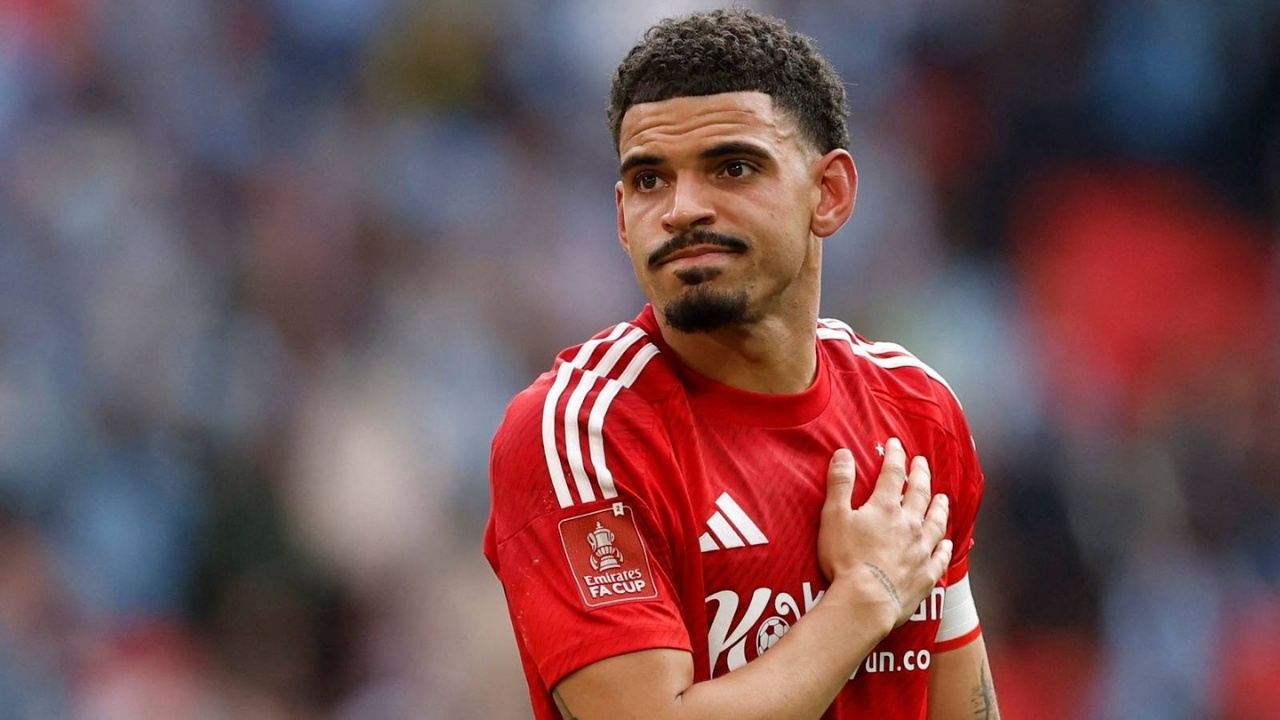 25-facts-about-swansea-city-and-nottingham-forest