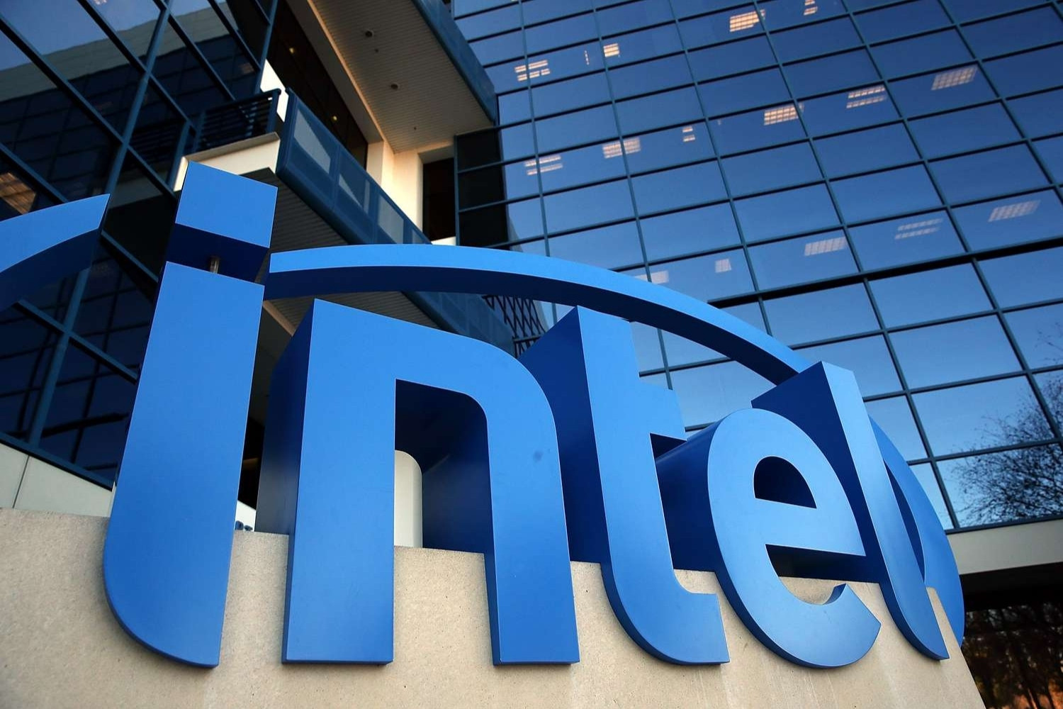 35-facts-about-intel-stock