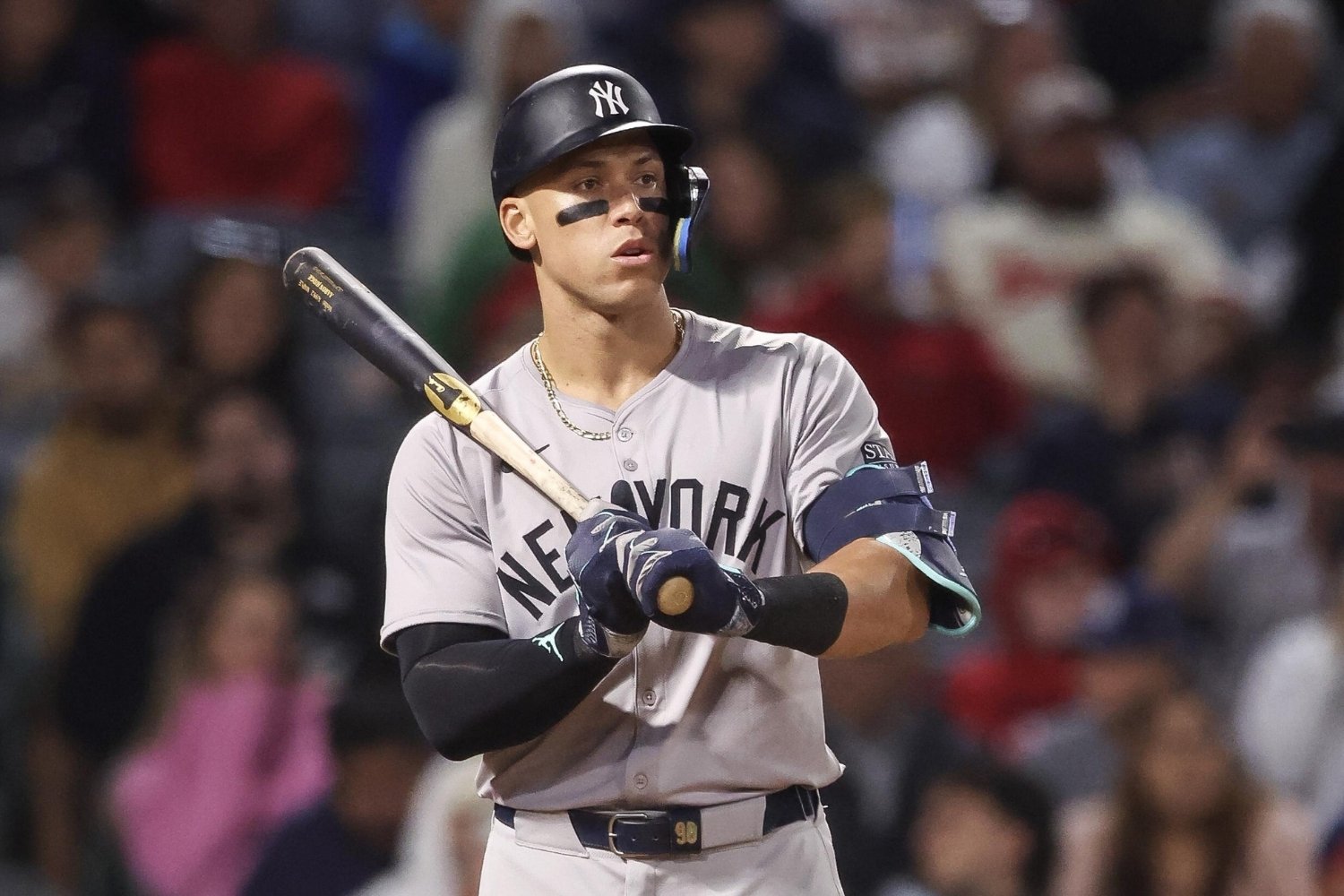 36-facts-about-home-run-leaders-in-2025
