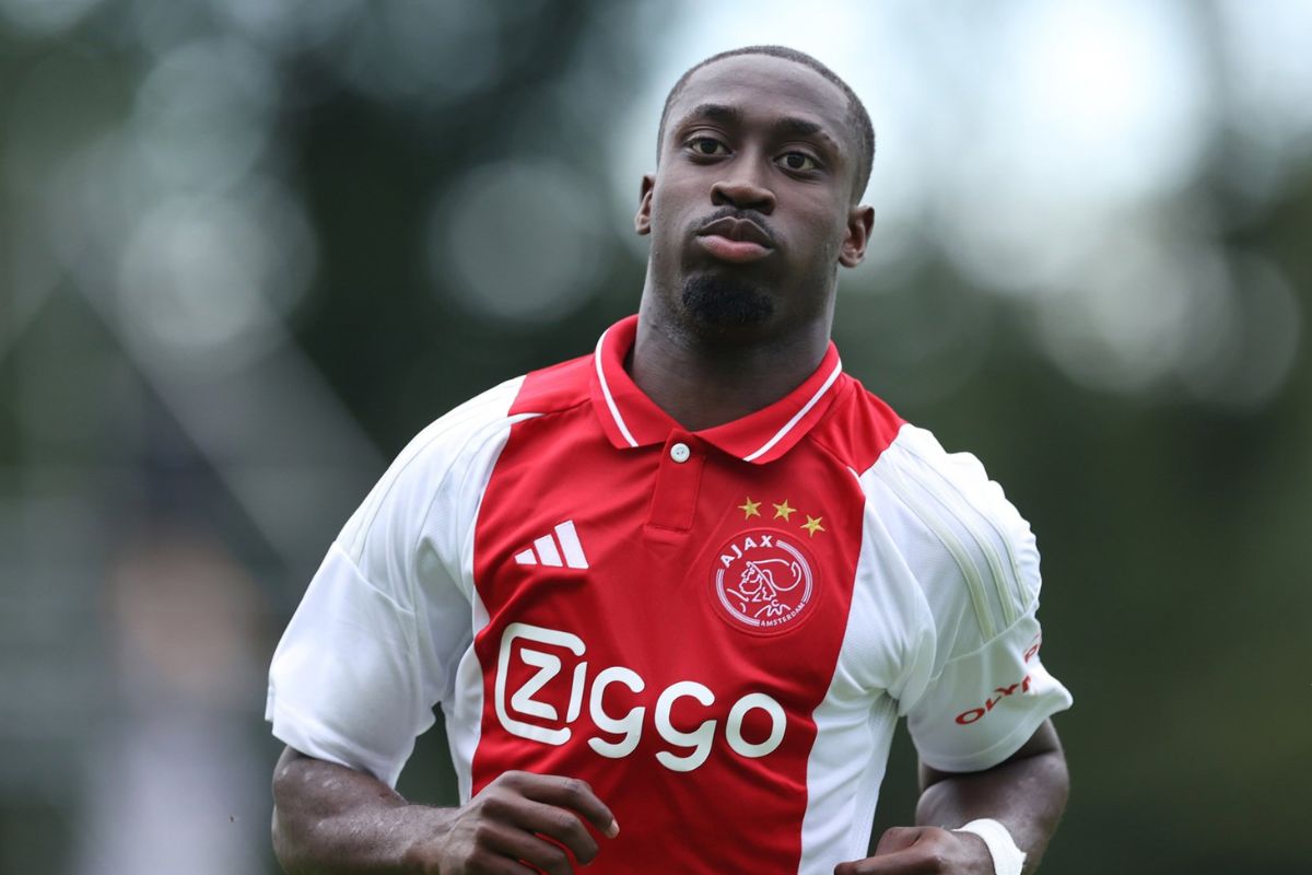 25 Facts About Carlos Forbs 