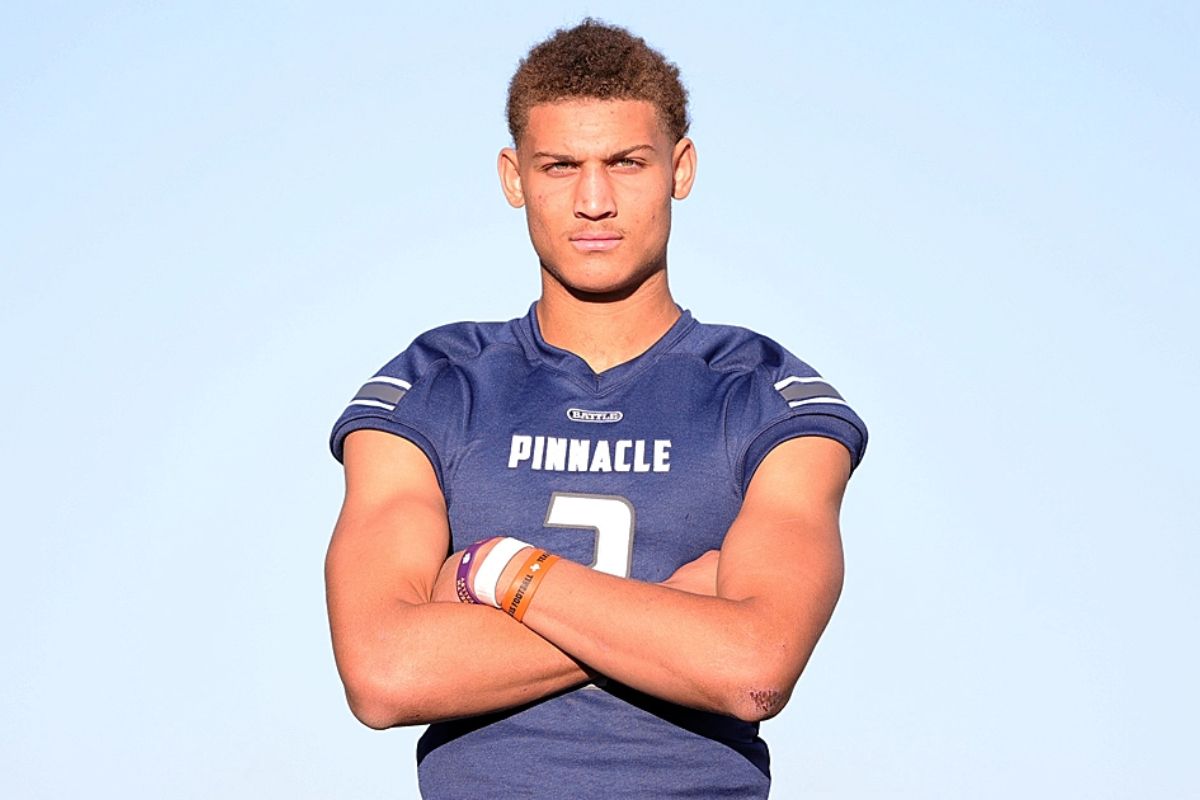 25 Facts About Duce Robinson 