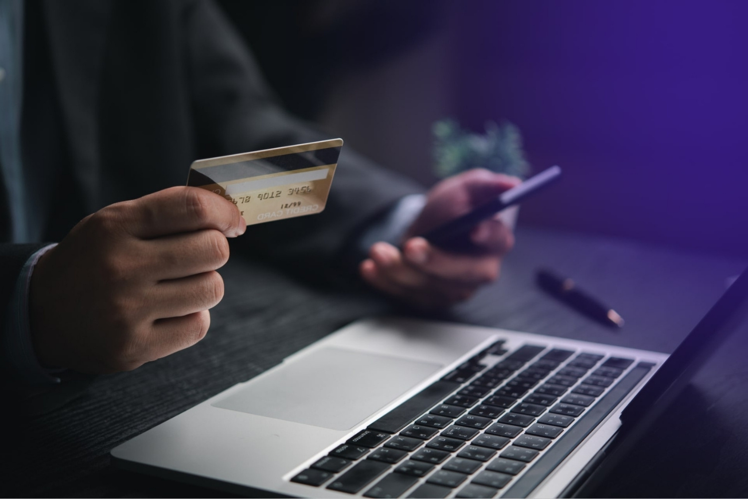 25 Facts About Embedded Finance 