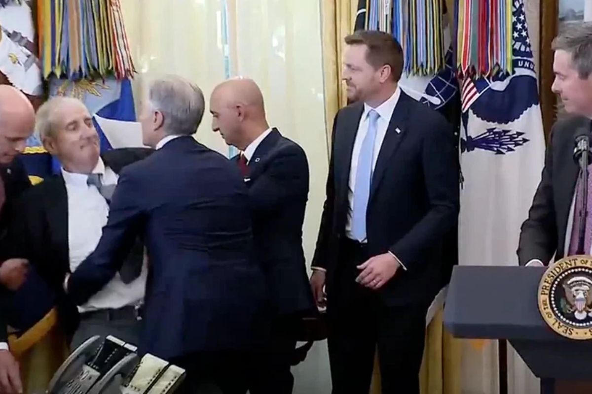 25 Facts About Gordon Findlay 