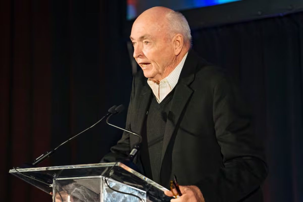 25 Facts About Harry Donahue 