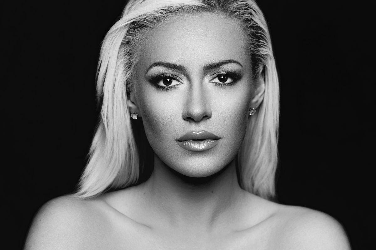 25 Facts About Kaya Jones 