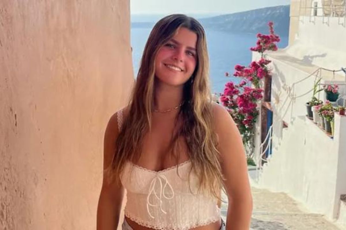 25 Facts About Lauren Turner 